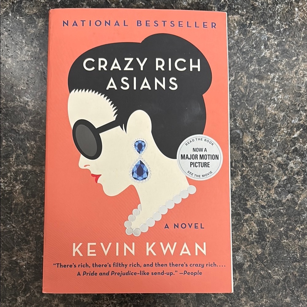 Crazy Rich Asians; A Novel By :Kevin Kwan Paperback Fiction Comedy Book 2014